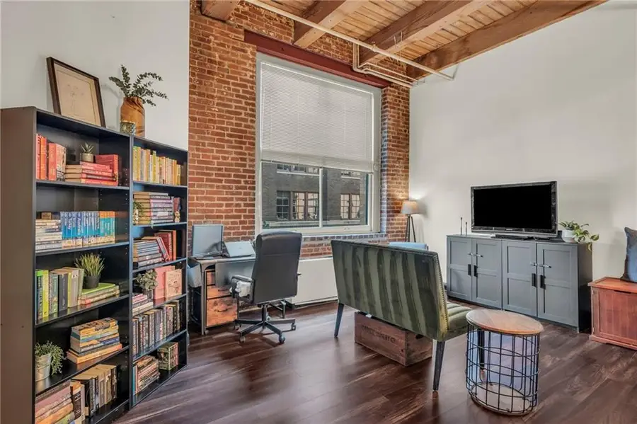 308 W 8th Street #303, Kansas City, MO 64105 - #3