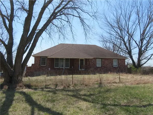 31393 W 287th Street, Paola, KS 66071