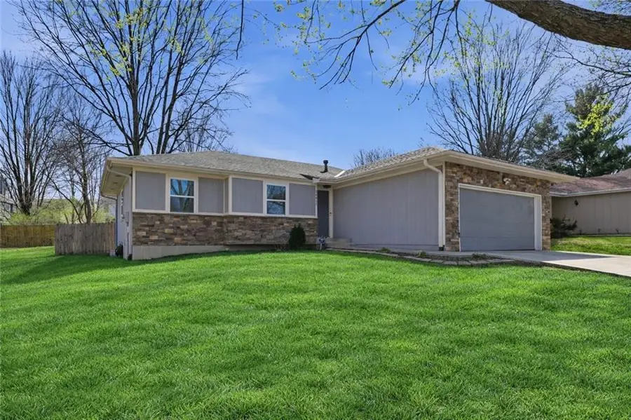 16413 Indian Creek Parkway, Olathe, KS 66062 - #2