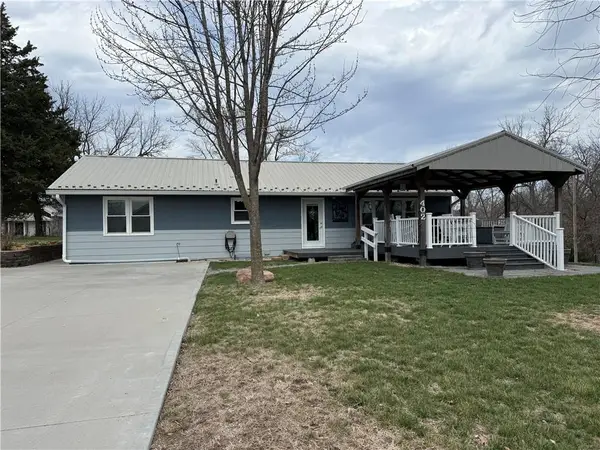 402 W 4th Street, Stewartsville, MO 64490
