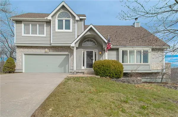 5916 Albervan Street, Shawnee, KS 66216