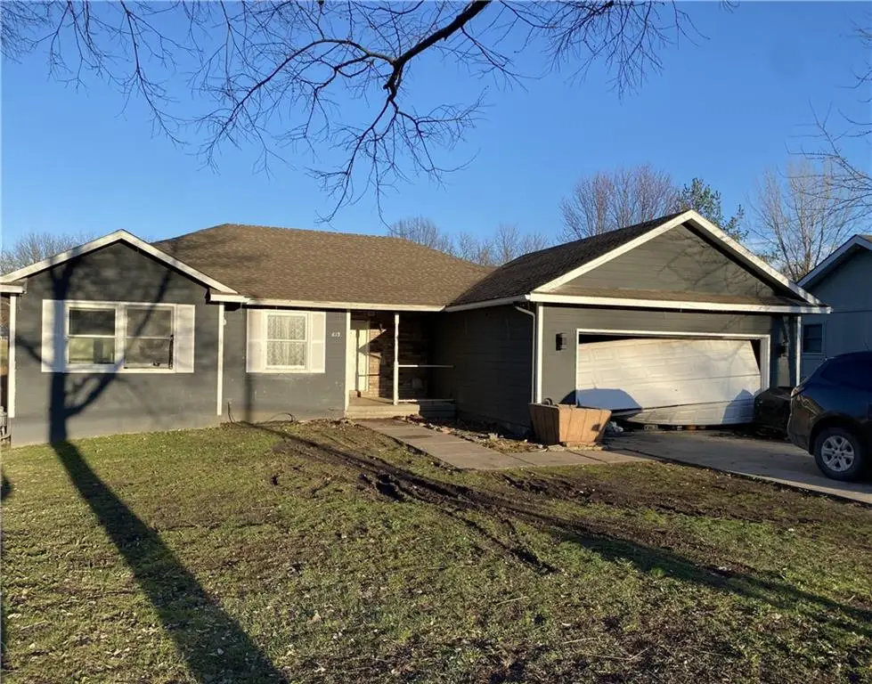 615 S Camden Street, Richmond, MO 64085 - #1