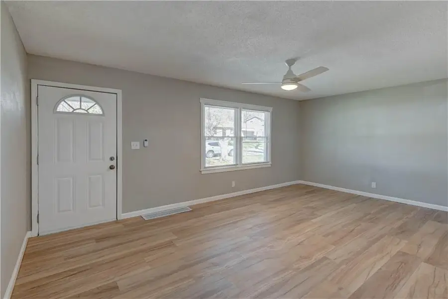 3013 Mason Avenue, Independence, MO 64052 - #3
