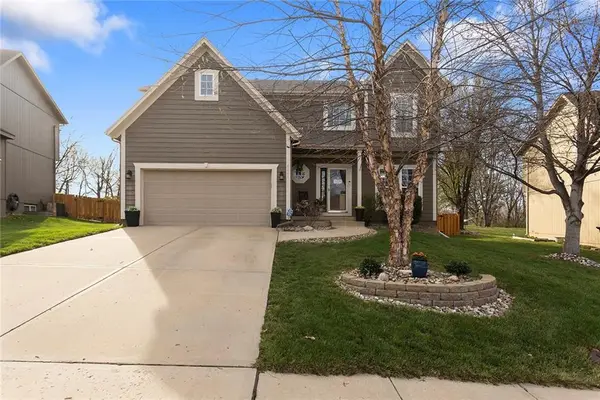 6344 Noreston Street, Shawnee, KS 66218