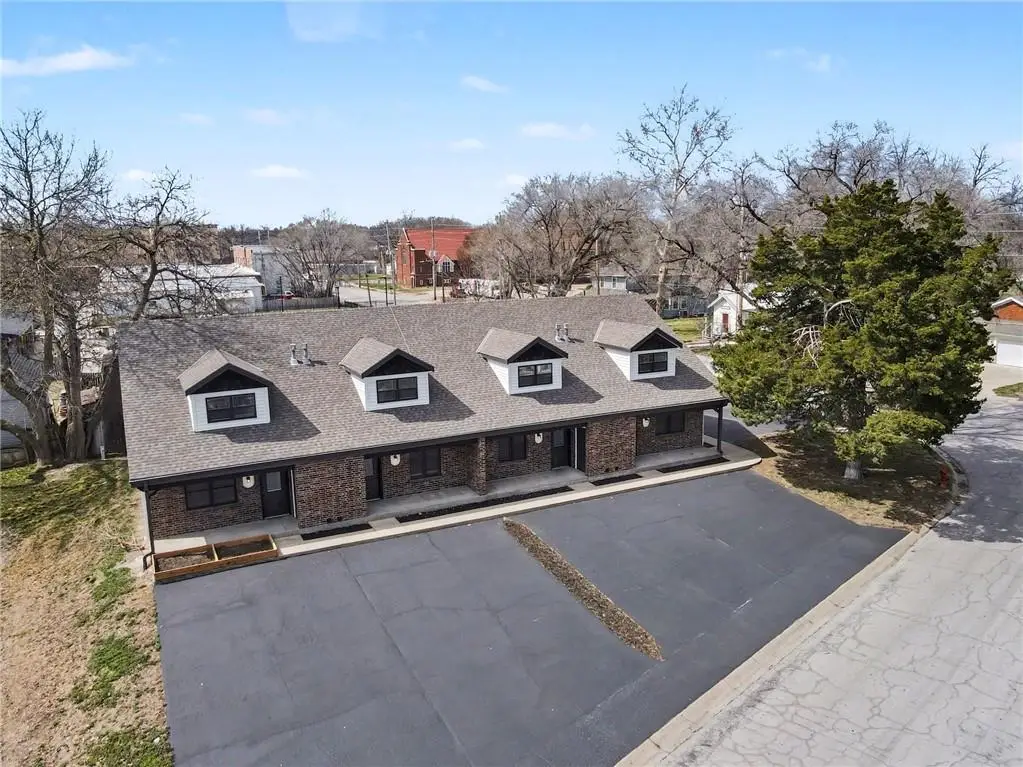 106A Smith Street, Smithville, MO 64089 - #1