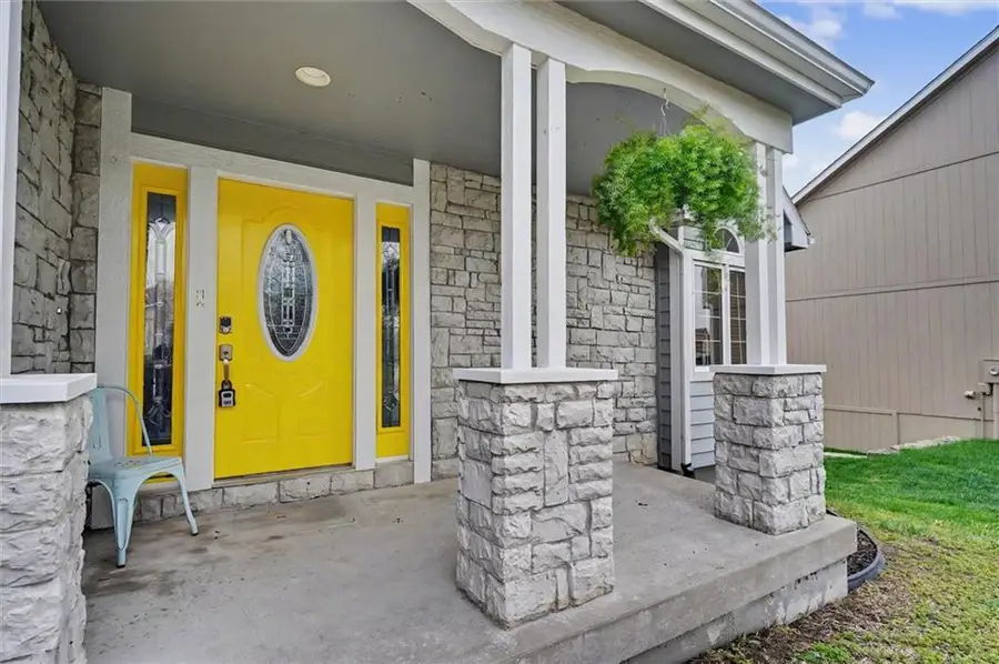 414 Flame Way, Baldwin City, KS 66006 - #3