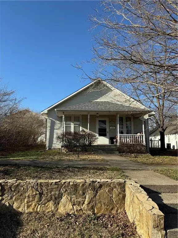 104 Miami Street, Burlington, KS 66093 - #1