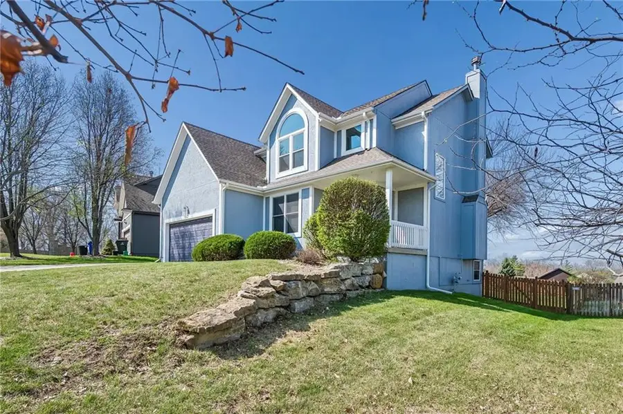 993 S Clearwater Creek Drive, Olathe, KS 66061 - #2