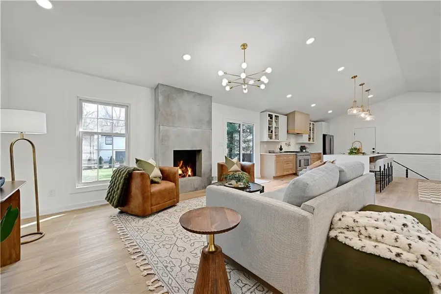 9427 Wenonga Road, Leawood, KS 66206 - #3