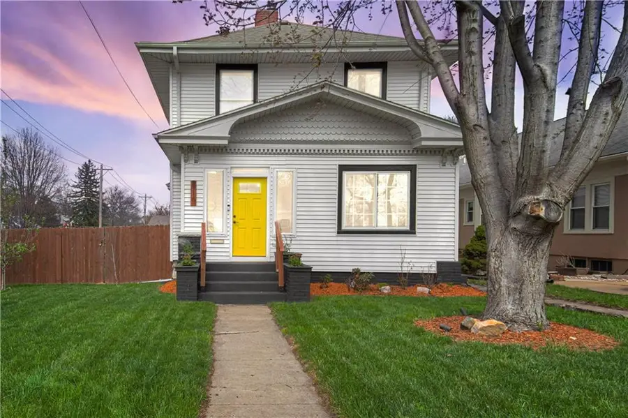 910 W Waldo Avenue, Independence, MO 64050 - #2