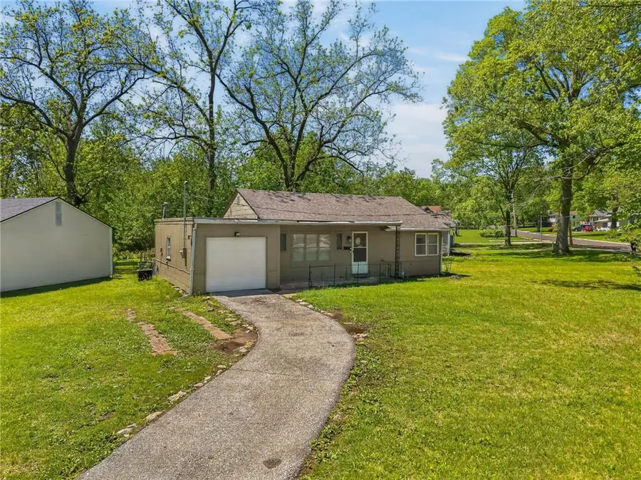 7400 Lamar Avenue, Overland Park, KS 66204 - #2