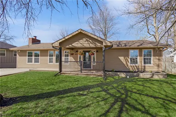 1413 Country Club Drive, Pleasant Hill, MO 64080