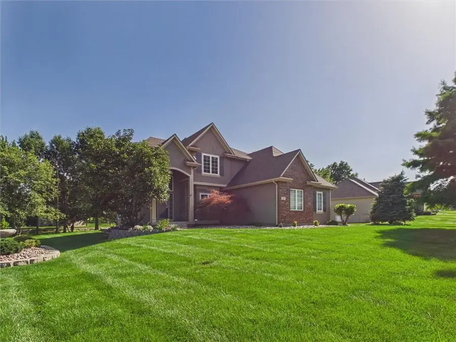 901 SW Drake Drive, Lees Summit, MO 64082 - #2