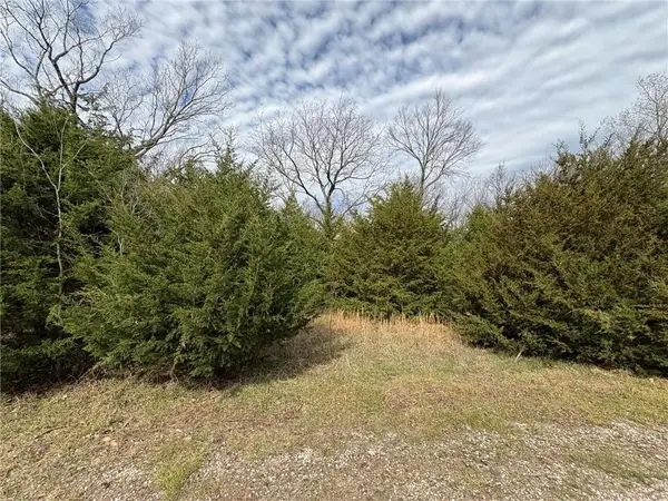 5 Itasca Lane, La Cygne, KS 66040