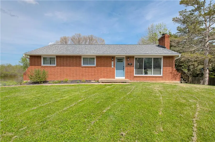 5247 N Norton Avenue, Kansas City, MO 64119 - #2