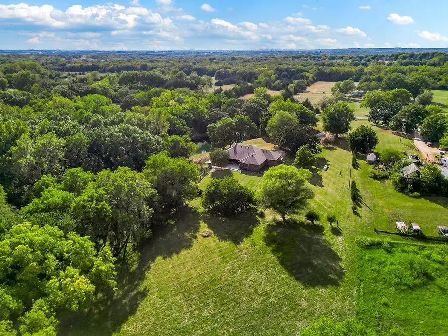 20260 178th Street, Tonganoxie, KS 66086 - #3