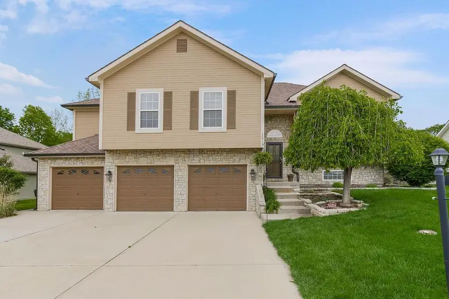 1218 Wildwood Street, Leavenworth, KS 66048 - #2