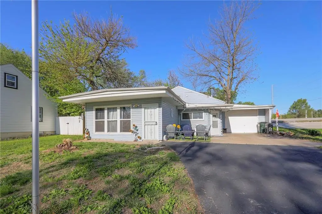 3030 N 75th Terrace, Kansas City, KS 66109 - #1