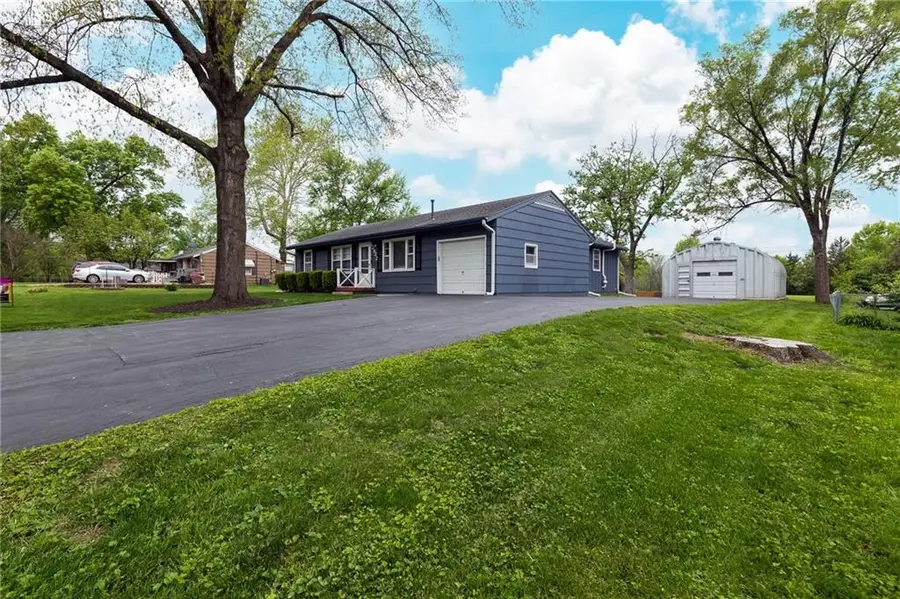 12932 Virginia Avenue, Kansas City, MO 64146 - #2