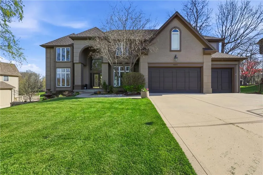 9227 Redbud Lane, Lenexa, KS 66220 - #1