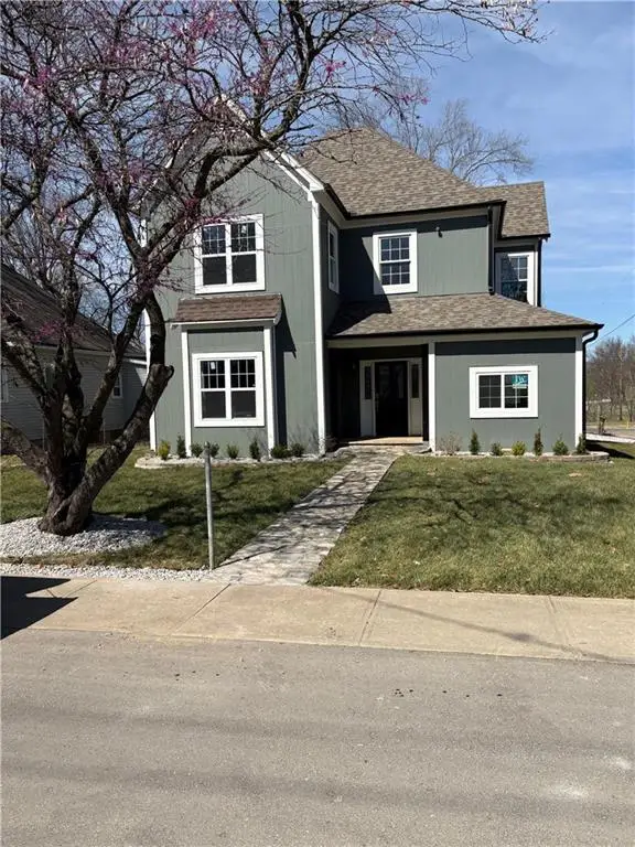 406 E Forest Street, Harrisonville, MO 64701 - #1