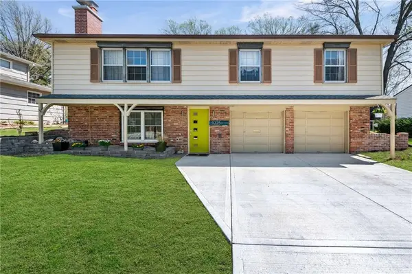 9225 Wedd Drive, Overland Park, KS 66212
