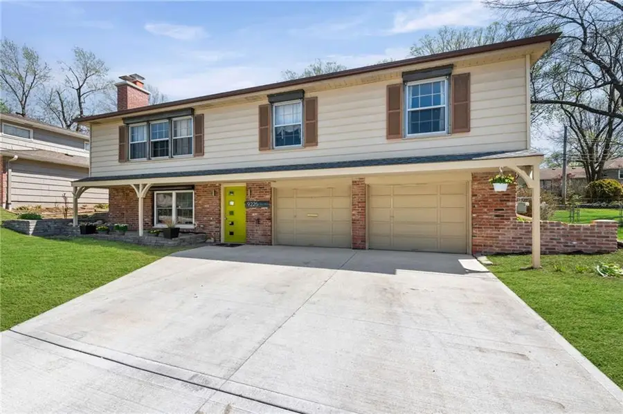 9225 Wedd Drive, Overland Park, KS 66212 - #2