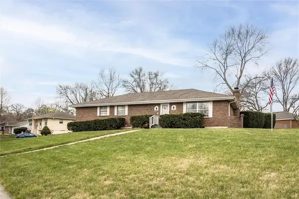 8300 Northern Street, Raytown, MO 64138
