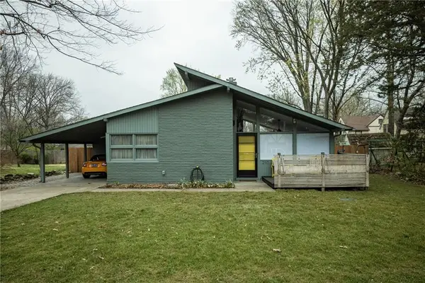 210 Park Avenue, Lawrence, KS 66046