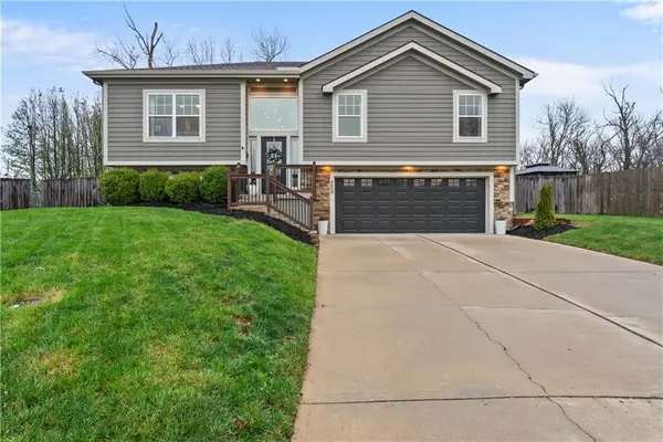 4608 SW 8th Street, Blue Springs, MO 64015