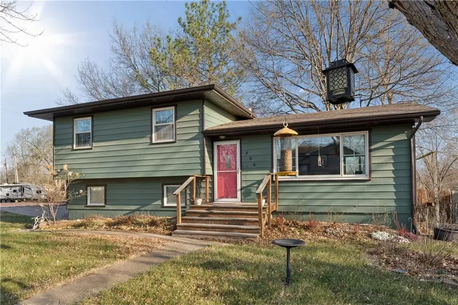 506 W King Street, Spring Hill, KS 66083 - #2