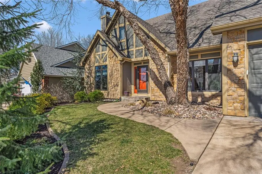 908 Easy Street, Lawrence, KS 66049 - #2