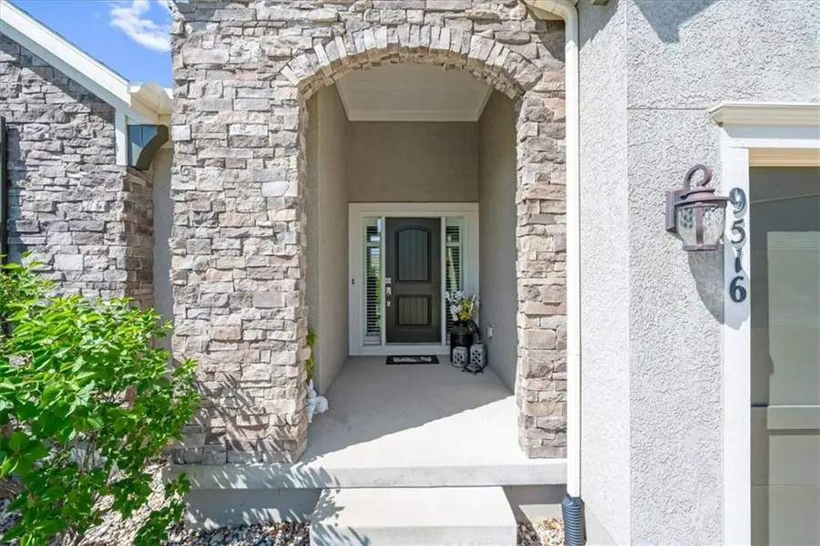 9516 W 164th Place, Overland Park, KS 66085 - #3