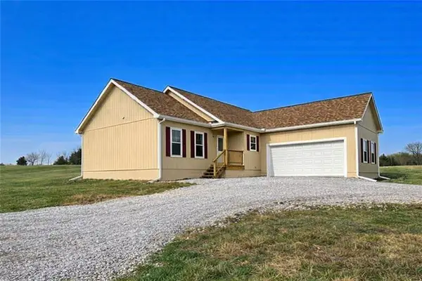 1881 Lake Viking Terrace, Gallatin, MO 64640