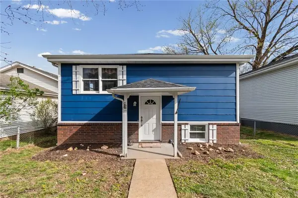 1525 4th Avenue, St Joseph, MO 64505