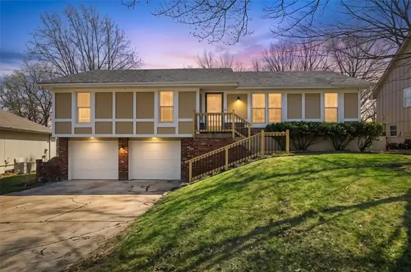 7829 N Garfield Avenue, Kansas City, MO 64118