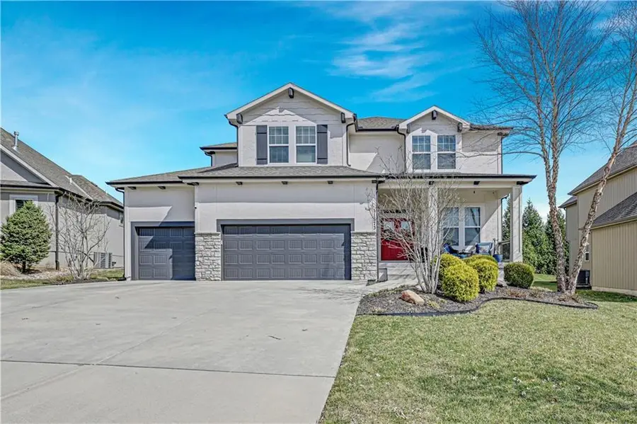 11573 S Roundtree Street, Olathe, KS 66061 - #2