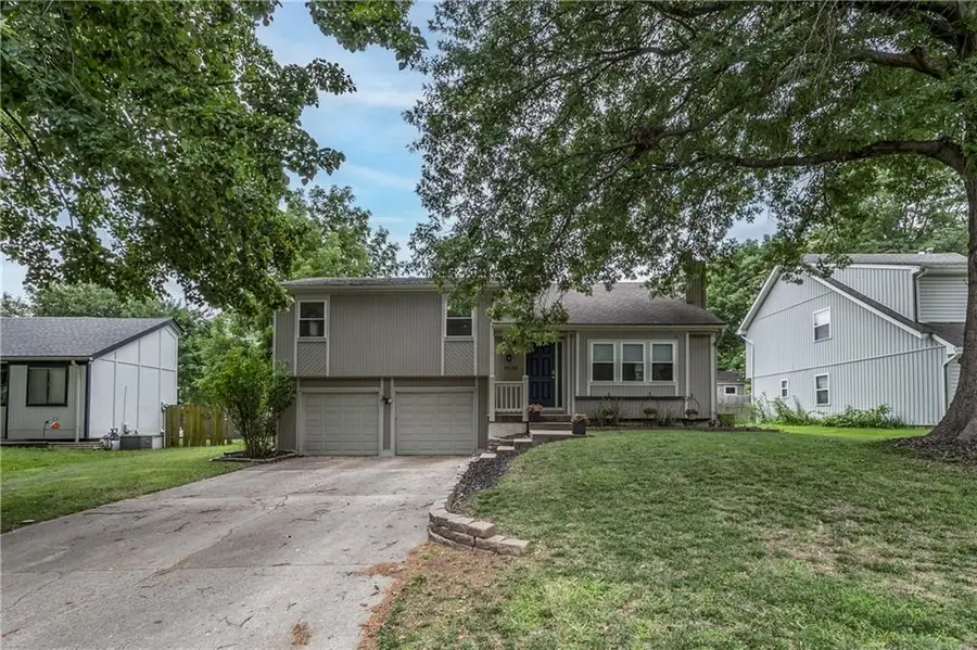 9132 Darnell Street, Lenexa, KS 66215 - #2