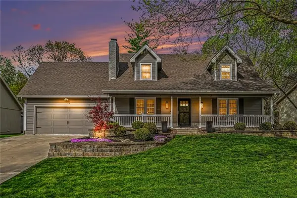 424 Brookside Avenue, Liberty, MO 64068