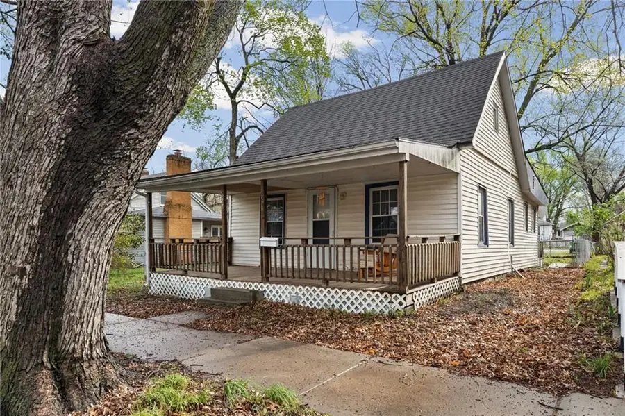 223 S Maple Street, Ottawa, KS 66067 - #3