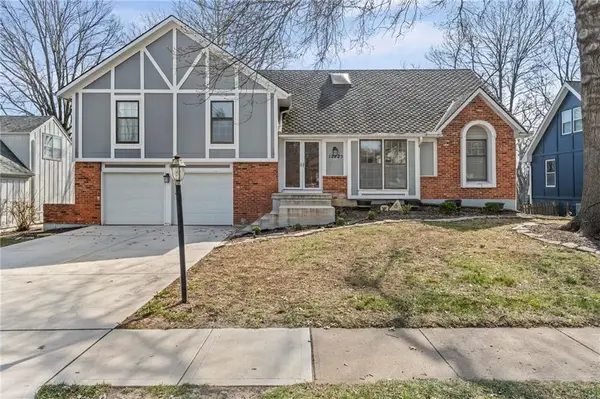 12725 W 116th Street, Overland Park, KS 66210