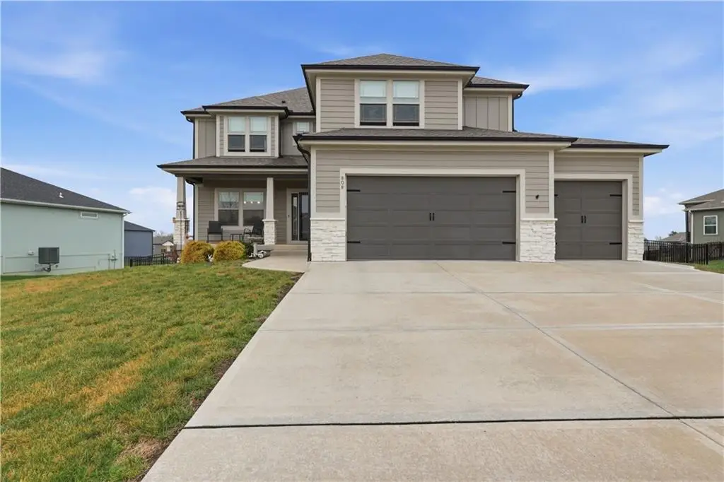 808 W Solomon Drive, Lone Jack, MO 64086 - #1