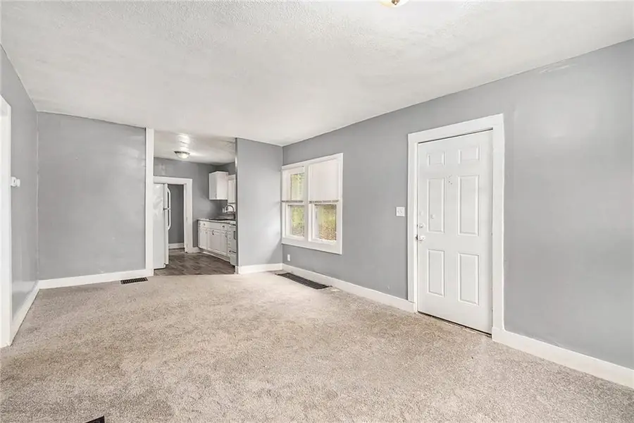 3044 E 60th Street, Kansas City, MO 64130 - #2