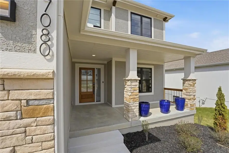 7080 NW Forest Lakes Drive, Parkville, MO 64152 - #3