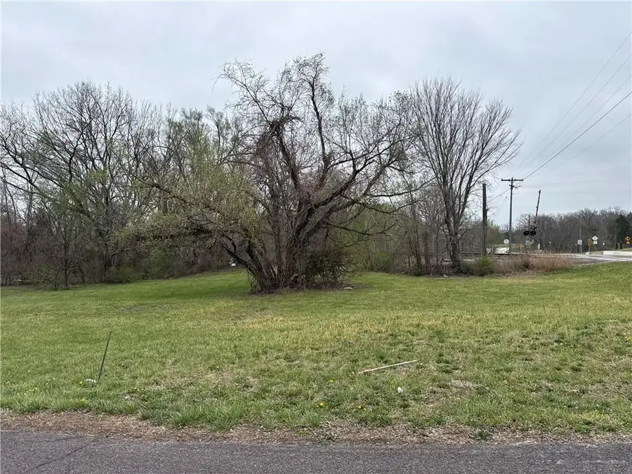 E 5th Street, Edgerton, KS 66021 - #2