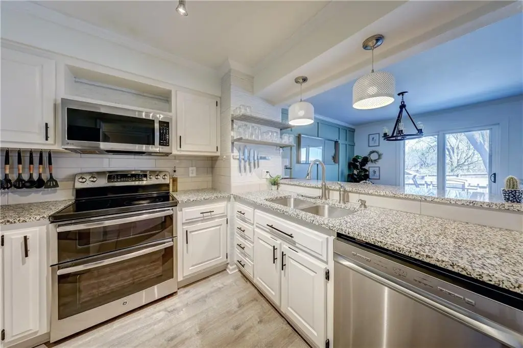 6527 Halsey Street, Shawnee, KS 66216 - #1