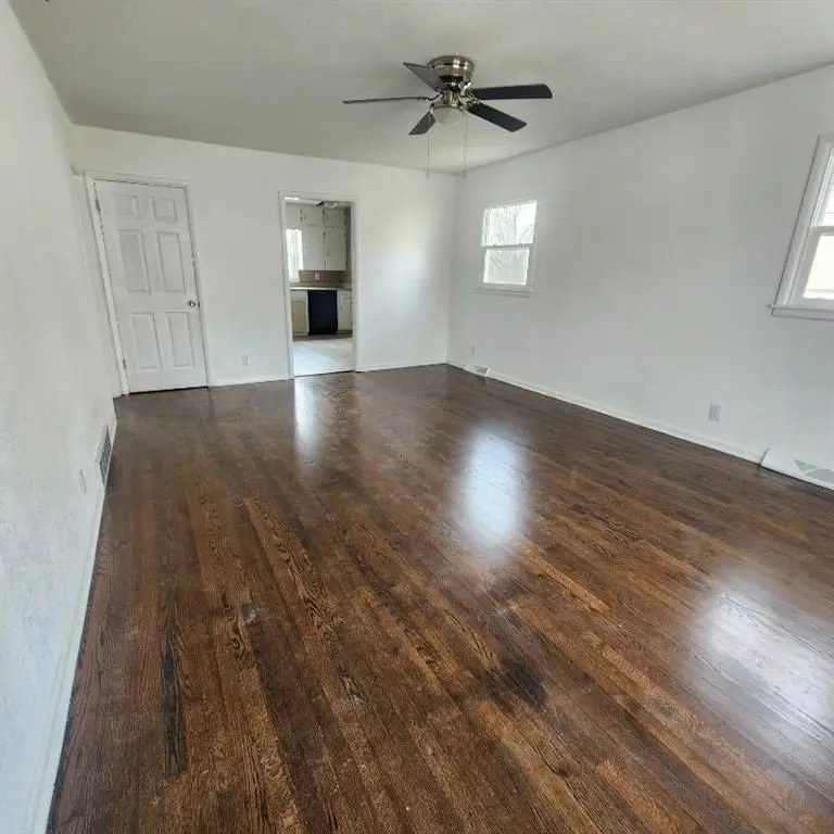 2524 Race Avenue, Independence, MO 64052 - #2