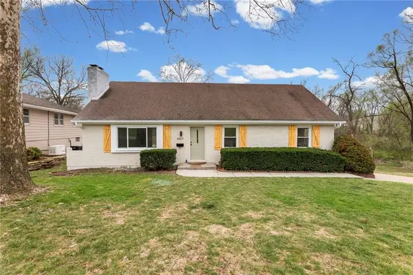 8827 Sni A Bar Road, Kansas City, MO 64133