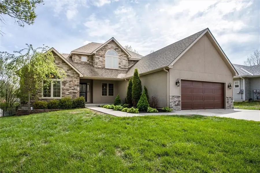 8 SE 230th Road, Warrensburg, MO 64093 - #3