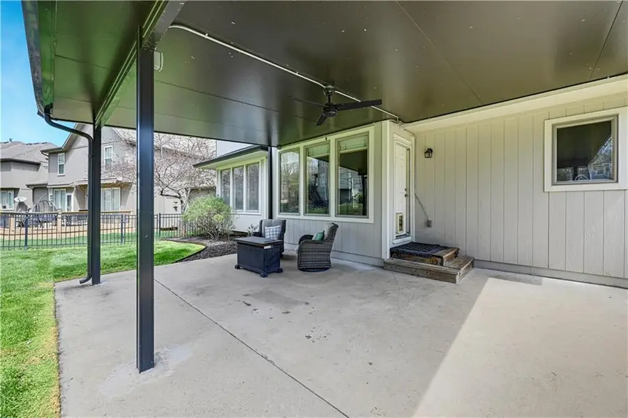 9626 Falcon Valley Drive, Lenexa, KS 66220 - #3